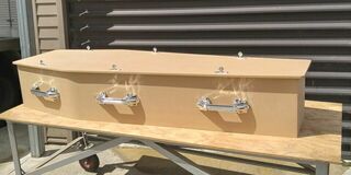 Coffin MDF | Size 8